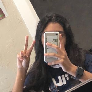 Meet your Posher, Adriana